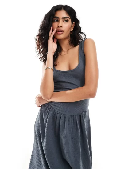 Textured curved waist seam scoop neck midi dress in charcoal